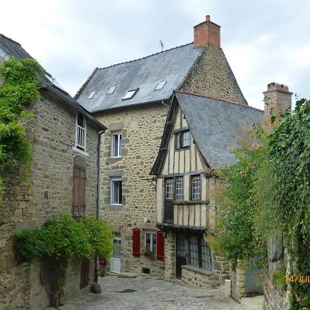 Le Logis De La Cour De Bretagne Au Port De Dinan Lanvallay Luaran gambar