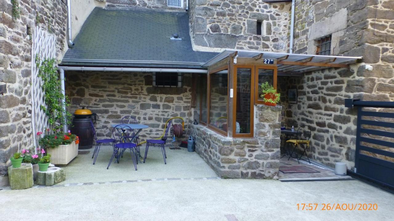Le Logis De La Cour De Bretagne Au Port De Dinan Lanvallay Luaran gambar