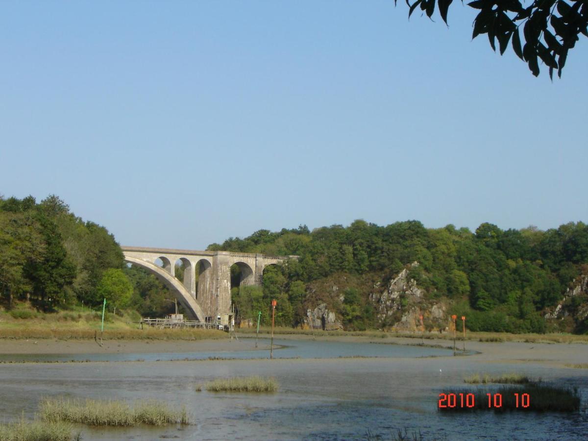 Le Logis De La Cour De Bretagne Au Port De Dinan Lanvallay Luaran gambar